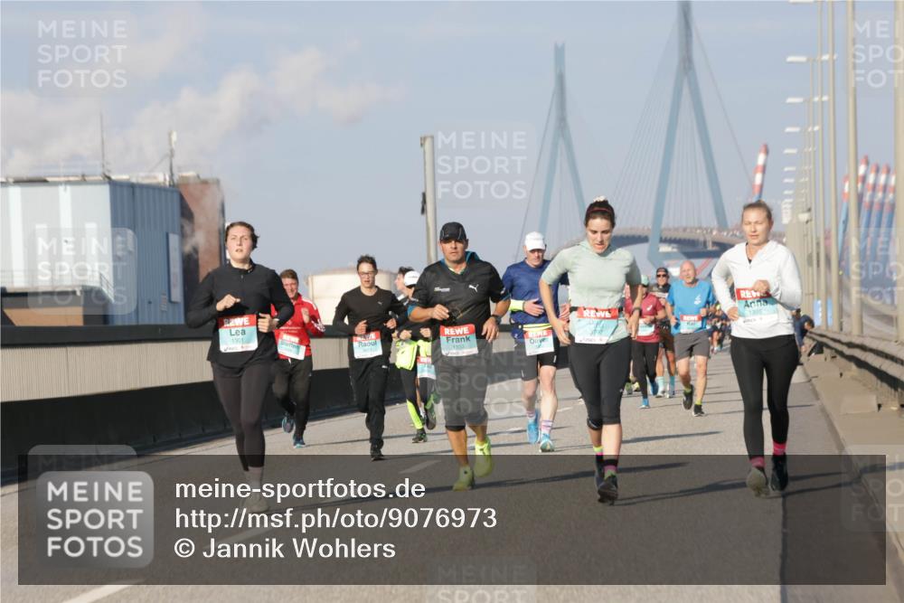 03.10.2025 - Köhlbrandbrückenlauf Jannik Wohlers http://msf.ph/oto/9076973 03.10.2025 09:52:10 Position 3 1301, 1395 meine-sportfotos.de