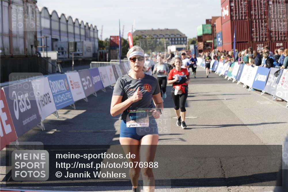 03.10.2025 - Köhlbrandbrückenlauf Jannik Wohlers http://msf.ph/oto/9076988 03.10.2025 13:17:11 Ziel 4242, 4331, 4361, 4404, 4861, 4978, 4982, 5033, 5073, 5087, 5090, 5429, 5479, 5544, 5667, 5943, 6431, 6626 meine-sportfotos.de