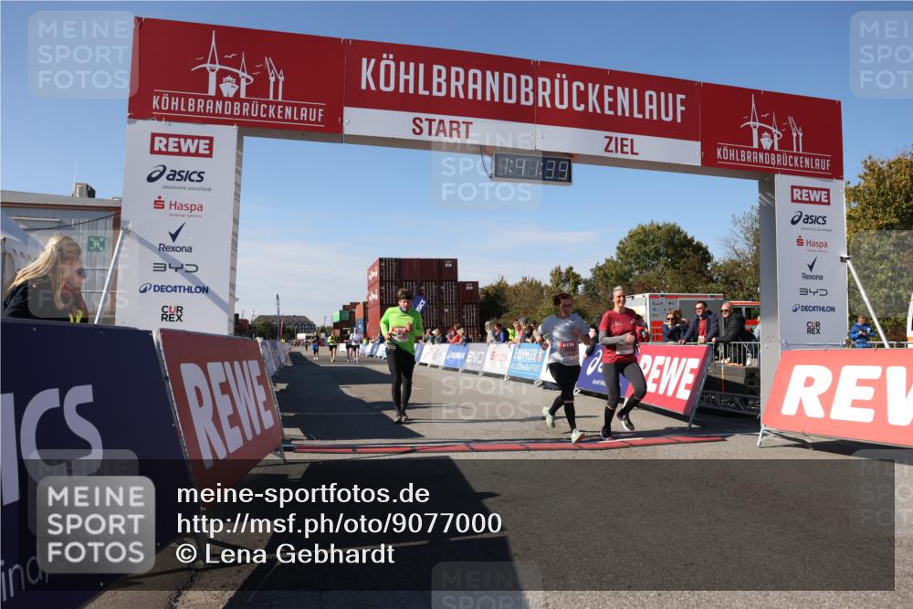 03.10.2025 - Köhlbrandbrückenlauf Lena Gebhardt http://msf.ph/oto/9077000 03.10.2025 13:41:39 Ziel 4894, 5228, 5230, 6462 meine-sportfotos.de