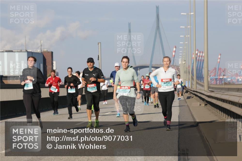 03.10.2025 - Köhlbrandbrückenlauf Jannik Wohlers http://msf.ph/oto/9077031 03.10.2025 09:52:11 Position 3 1333, 3797, 1395 meine-sportfotos.de