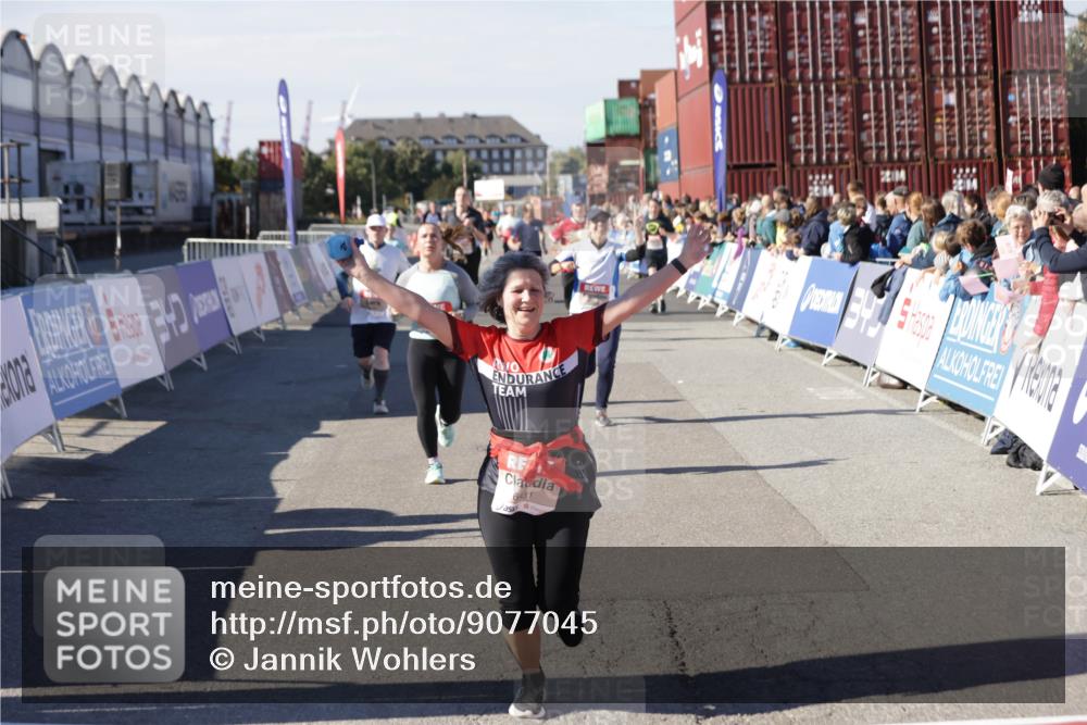 03.10.2025 - Köhlbrandbrückenlauf Jannik Wohlers http://msf.ph/oto/9077045 03.10.2025 13:17:13 Ziel 4242, 4361, 4404, 4982, 5033, 5073, 5087, 5090, 5429, 5479, 5544, 5667, 5943, 6431 meine-sportfotos.de