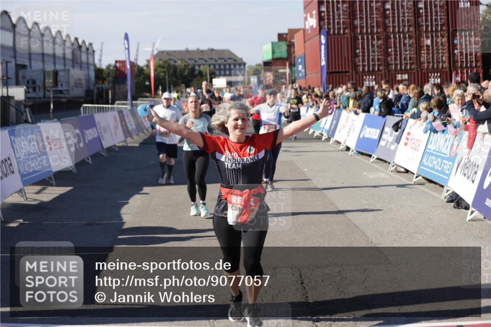 03.10.2025 - Köhlbrandbrückenlauf Jannik Wohlers http://msf.ph/oto/9077057 03.10.2025 13:17:13 Ziel 4242, 4361, 4404, 4982, 5033, 5073, 5087, 5090, 5429, 5479, 5544, 5667, 5943, 6431 meine-sportfotos.de