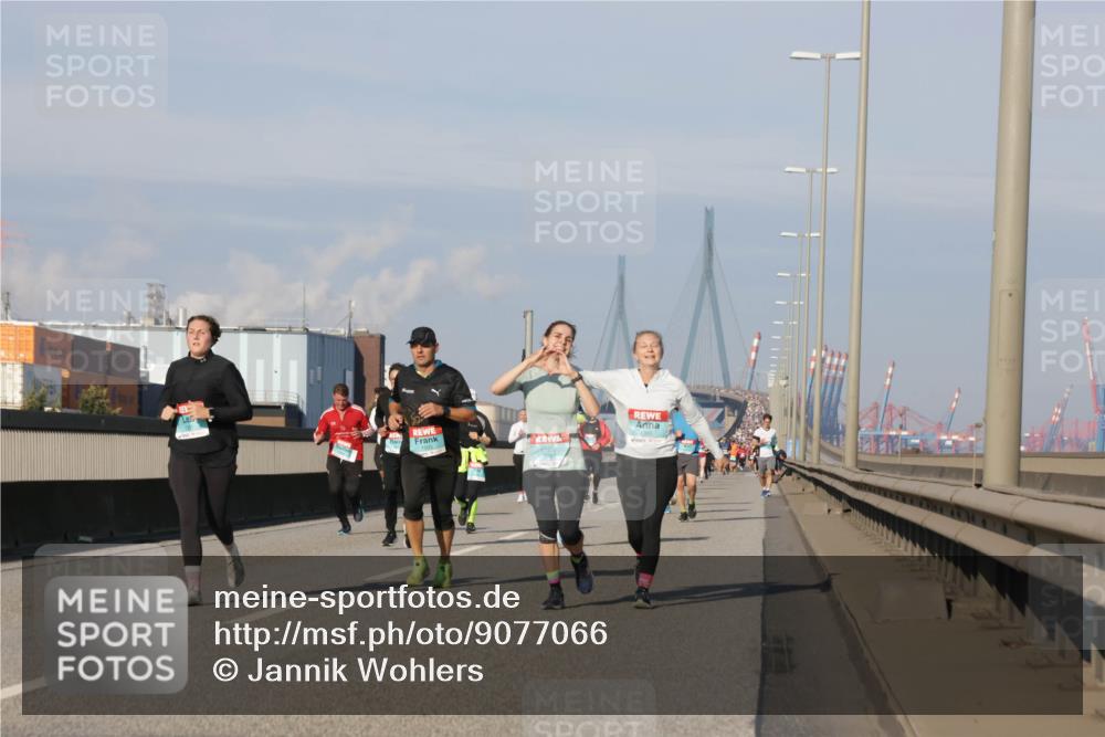 03.10.2025 - Köhlbrandbrückenlauf Jannik Wohlers http://msf.ph/oto/9077066 03.10.2025 09:52:12 Position 3  meine-sportfotos.de