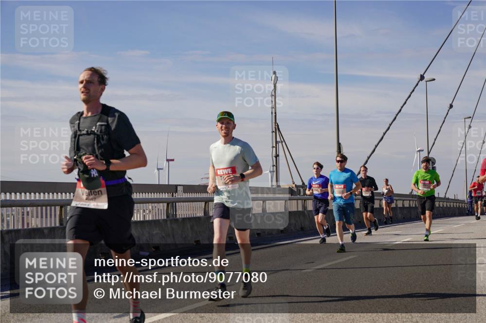 03.10.2025 - Köhlbrandbrückenlauf Michael Burmester http://msf.ph/oto/9077080 03.10.2025 12:42:08 Position 2 5917 meine-sportfotos.de