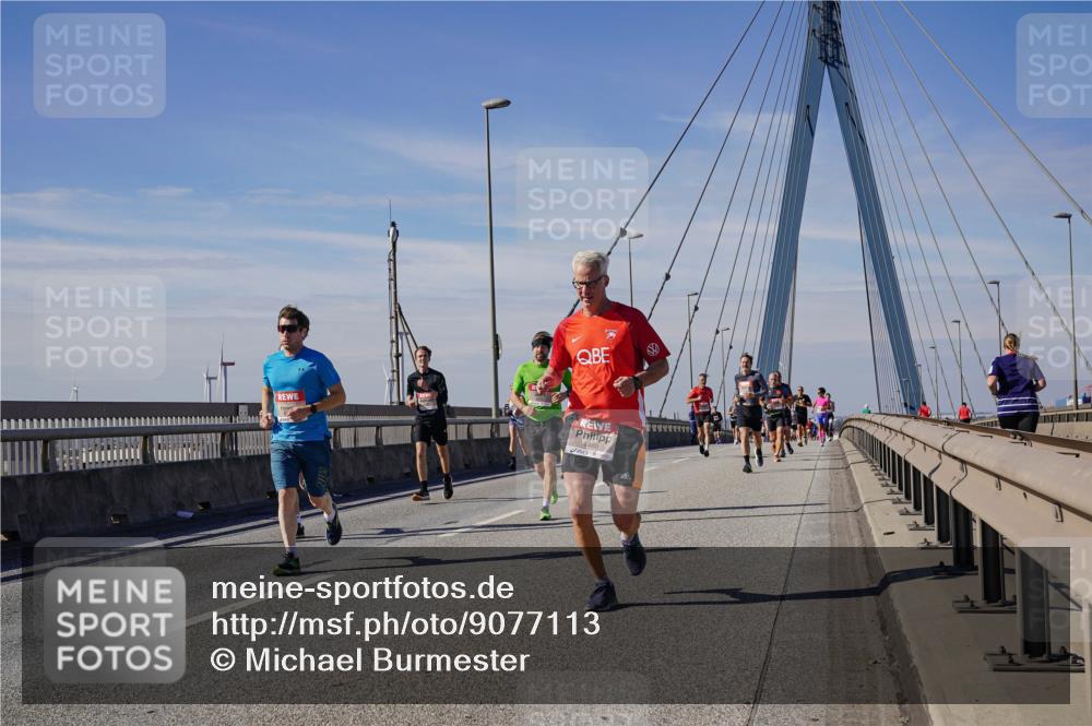 03.10.2025 - Köhlbrandbrückenlauf Michael Burmester http://msf.ph/oto/9077113 03.10.2025 12:42:11 Position 2 4480 meine-sportfotos.de