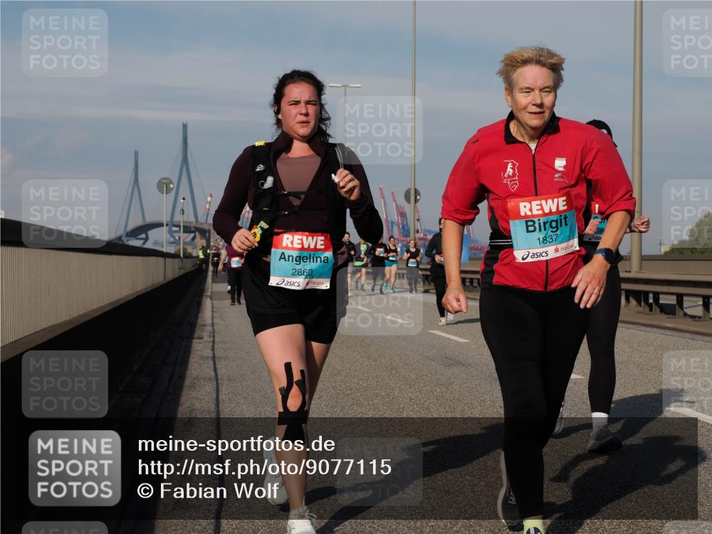03.10.2025 - Köhlbrandbrückenlauf Fabian Wolf http://msf.ph/oto/9077115 03.10.2025 10:15:40 Position 3 2860, 1837 meine-sportfotos.de