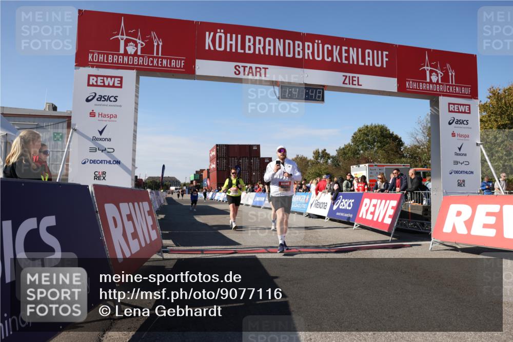 03.10.2025 - Köhlbrandbrückenlauf Lena Gebhardt http://msf.ph/oto/9077116 03.10.2025 13:41:48 Ziel 4894, 5193, 5228, 5230, 5232, 5250, 5257 meine-sportfotos.de
