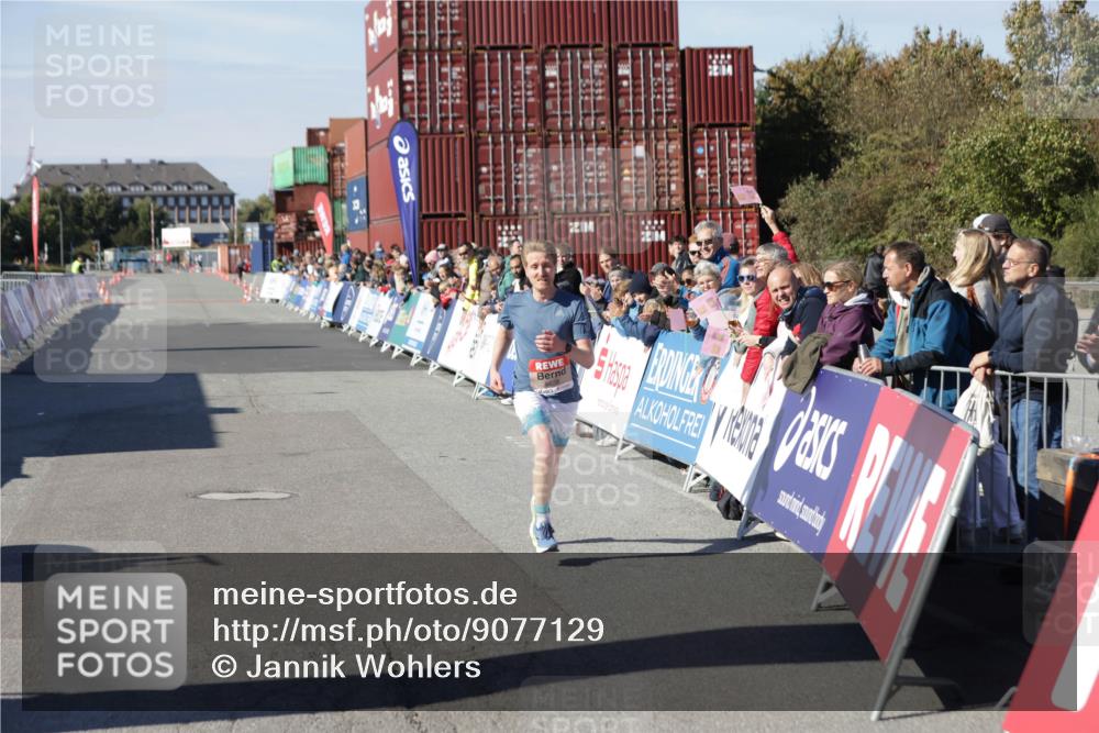 03.10.2025 - Köhlbrandbrückenlauf Jannik Wohlers http://msf.ph/oto/9077129 03.10.2025 12:47:30 Ziel 6638 meine-sportfotos.de