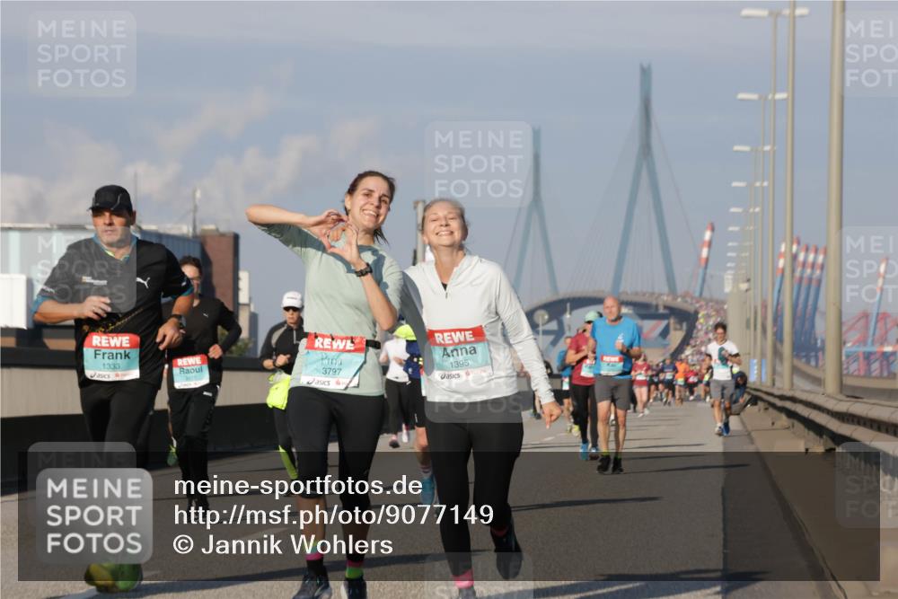 03.10.2025 - Köhlbrandbrückenlauf Jannik Wohlers http://msf.ph/oto/9077149 03.10.2025 09:52:13 Position 3 1333, 3797, 1395 meine-sportfotos.de
