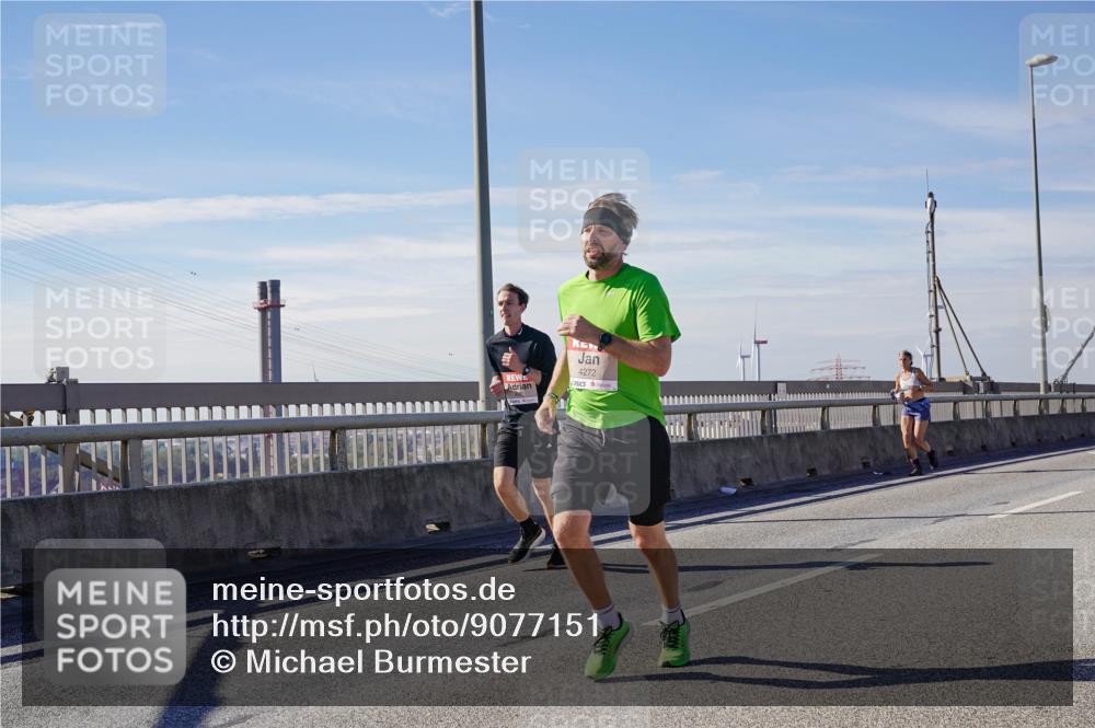 03.10.2025 - Köhlbrandbrückenlauf Michael Burmester http://msf.ph/oto/9077151 03.10.2025 12:42:14 Position 2 4272 meine-sportfotos.de