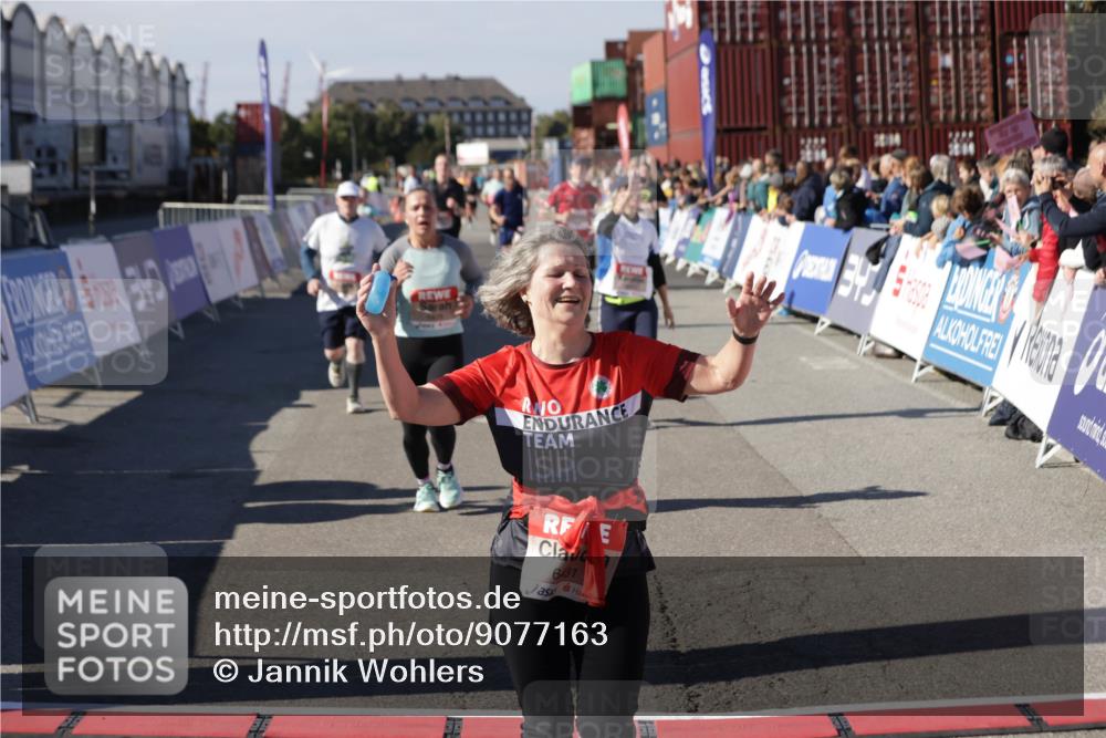 03.10.2025 - Köhlbrandbrückenlauf Jannik Wohlers http://msf.ph/oto/9077163 03.10.2025 13:17:14 Ziel 4242, 4361, 4404, 4982, 4988, 5033, 5073, 5087, 5090, 5429, 5479, 5544, 5638, 5642, 5667, 5890, 5943, 6431 meine-sportfotos.de