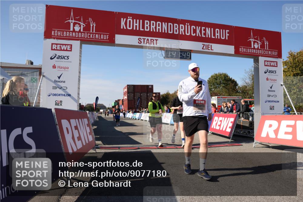 03.10.2025 - Köhlbrandbrückenlauf Lena Gebhardt http://msf.ph/oto/9077180 03.10.2025 13:41:49 Ziel 4894, 5193, 5232, 5250, 5257, 5315 meine-sportfotos.de