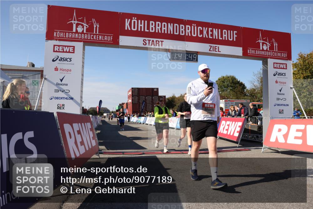 03.10.2025 - Köhlbrandbrückenlauf Lena Gebhardt http://msf.ph/oto/9077189 03.10.2025 13:41:50 Ziel 5193, 5232, 5250, 5257, 5315 meine-sportfotos.de