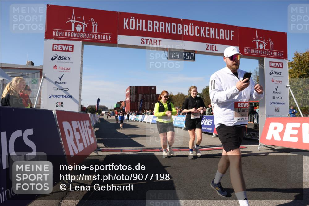 03.10.2025 - Köhlbrandbrückenlauf Lena Gebhardt http://msf.ph/oto/9077198 03.10.2025 13:41:50 Ziel 5193, 5232, 5250, 5257, 5315 meine-sportfotos.de
