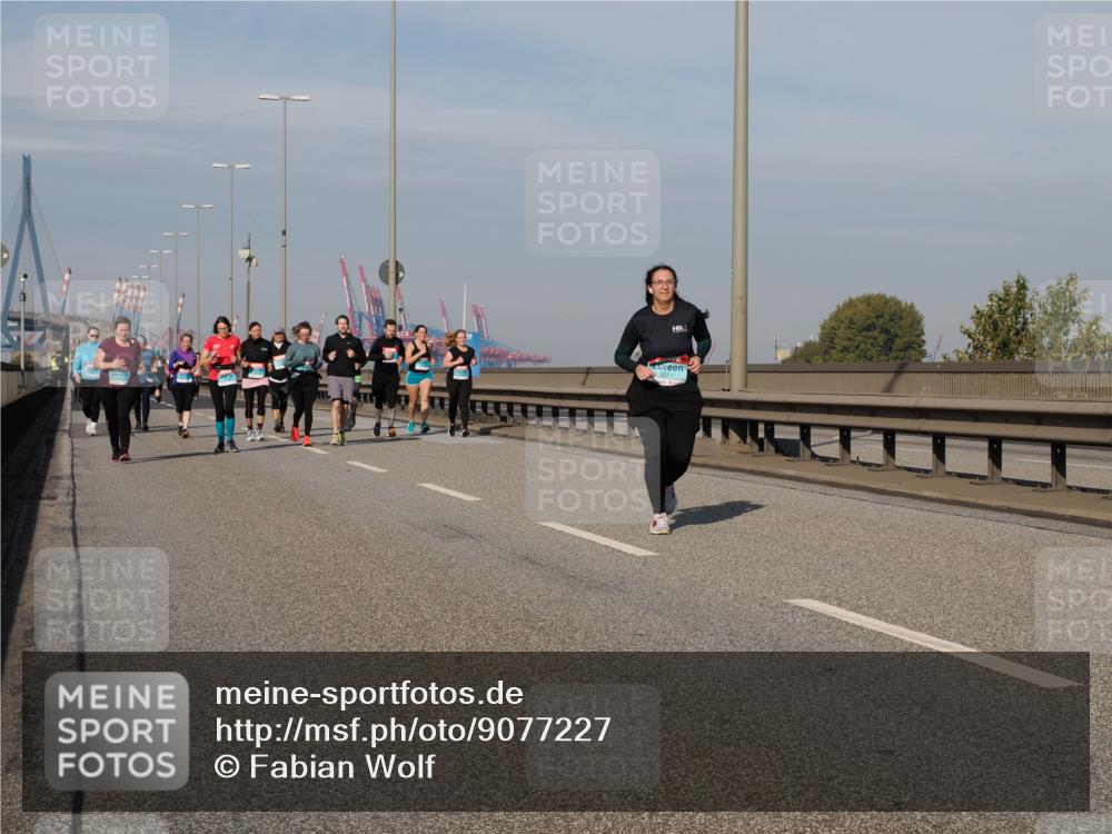 03.10.2025 - Köhlbrandbrückenlauf Fabian Wolf http://msf.ph/oto/9077227 03.10.2025 10:15:43 Position 3  meine-sportfotos.de