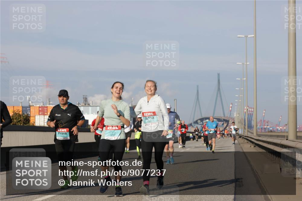 03.10.2025 - Köhlbrandbrückenlauf Jannik Wohlers http://msf.ph/oto/9077237 03.10.2025 09:52:15 Position 3 1333, 3797, 1395 meine-sportfotos.de