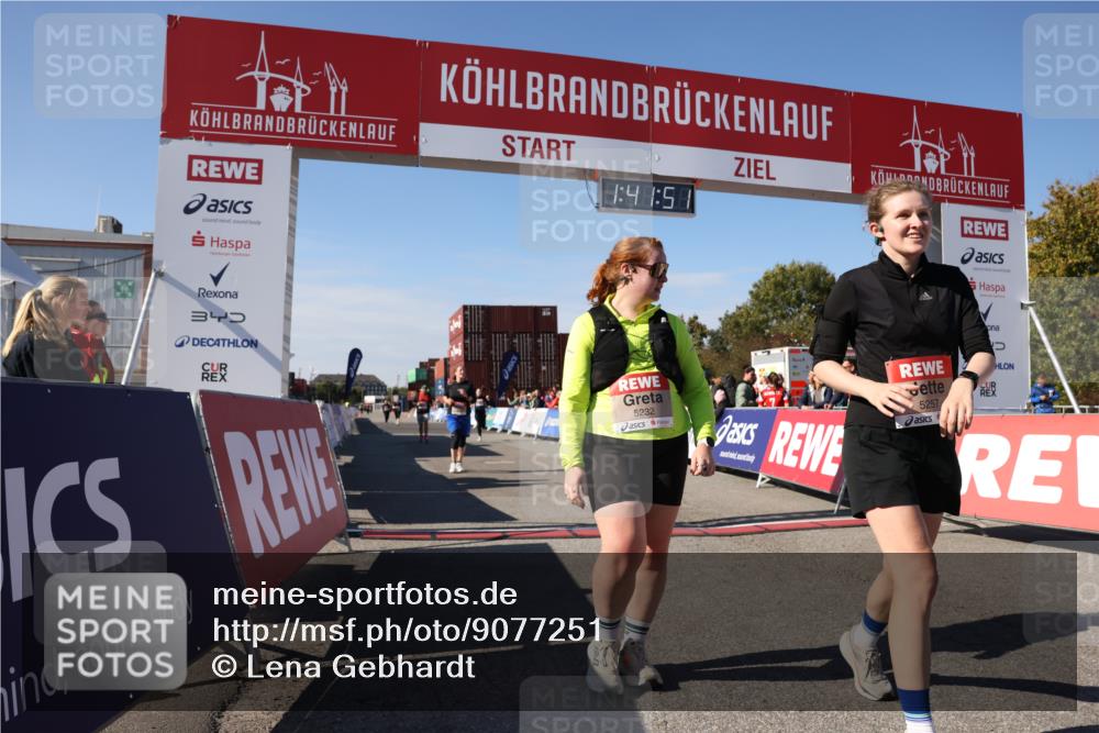 03.10.2025 - Köhlbrandbrückenlauf Lena Gebhardt http://msf.ph/oto/9077251 03.10.2025 13:41:52 Ziel 5043, 5193, 5232, 5250, 5257, 5315 meine-sportfotos.de
