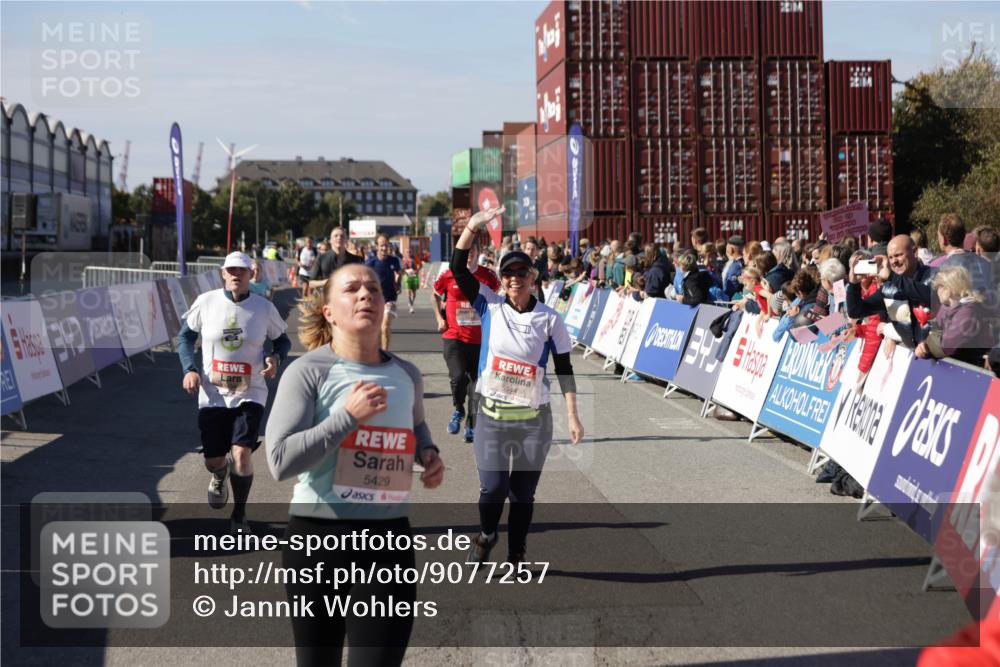 03.10.2025 - Köhlbrandbrückenlauf Jannik Wohlers http://msf.ph/oto/9077257 03.10.2025 13:17:15 Ziel 4242, 4361, 4404, 4982, 4988, 5033, 5073, 5087, 5090, 5429, 5479, 5544, 5638, 5642, 5667, 5890, 5943, 6389, 6431 meine-sportfotos.de