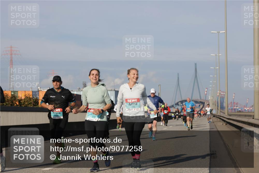 03.10.2025 - Köhlbrandbrückenlauf Jannik Wohlers http://msf.ph/oto/9077258 03.10.2025 09:52:15 Position 3 1333, 3797, 1395 meine-sportfotos.de