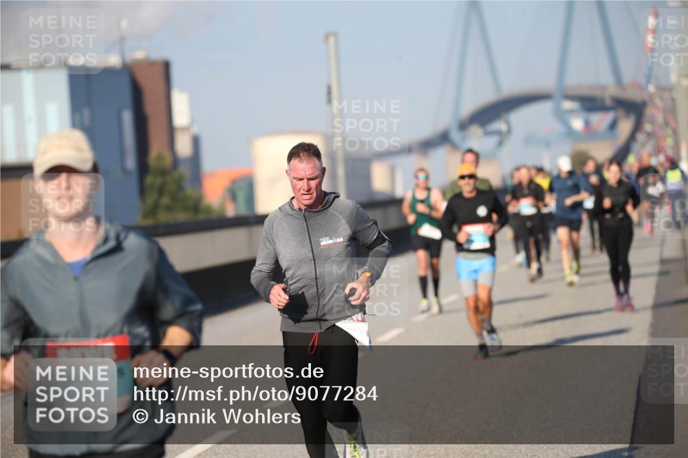 03.10.2025 - Köhlbrandbrückenlauf Jannik Wohlers http://msf.ph/oto/9077284 03.10.2025 09:43:54 Position 3 1150 meine-sportfotos.de