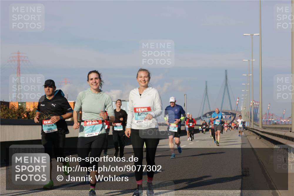 03.10.2025 - Köhlbrandbrückenlauf Jannik Wohlers http://msf.ph/oto/9077302 03.10.2025 09:52:15 Position 3 1395, 1333, 3797 meine-sportfotos.de