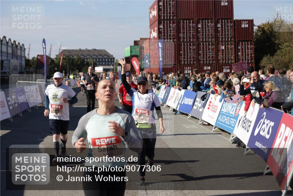 03.10.2025 - Köhlbrandbrückenlauf Jannik Wohlers http://msf.ph/oto/9077306 03.10.2025 13:17:16 Ziel 4242, 4361, 4404, 4988, 5073, 5090, 5429, 5479, 5544, 5638, 5642, 5667, 5890, 5943, 6389, 6431 meine-sportfotos.de