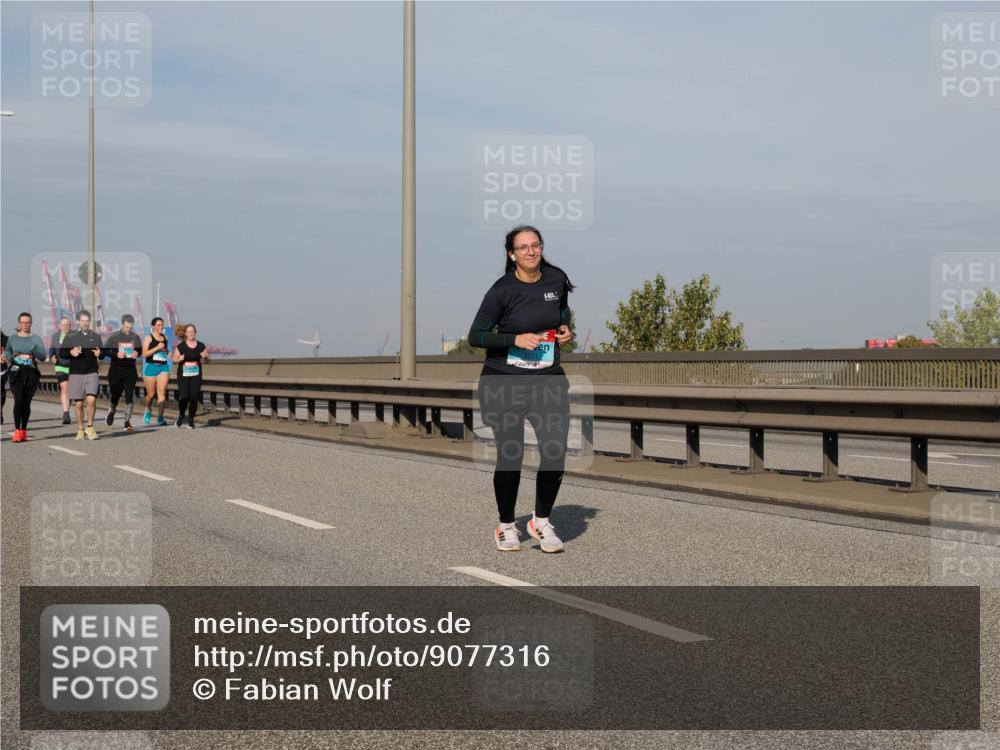 03.10.2025 - Köhlbrandbrückenlauf Fabian Wolf http://msf.ph/oto/9077316 03.10.2025 10:15:45 Position 3  meine-sportfotos.de