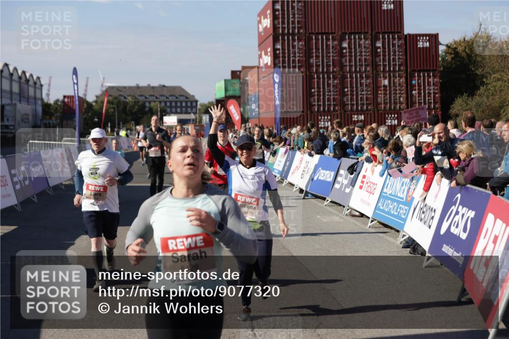 03.10.2025 - Köhlbrandbrückenlauf Jannik Wohlers http://msf.ph/oto/9077320 03.10.2025 13:17:16 Ziel 4242, 4361, 4404, 4988, 5073, 5090, 5429, 5479, 5544, 5638, 5642, 5667, 5890, 5943, 6389, 6431 meine-sportfotos.de