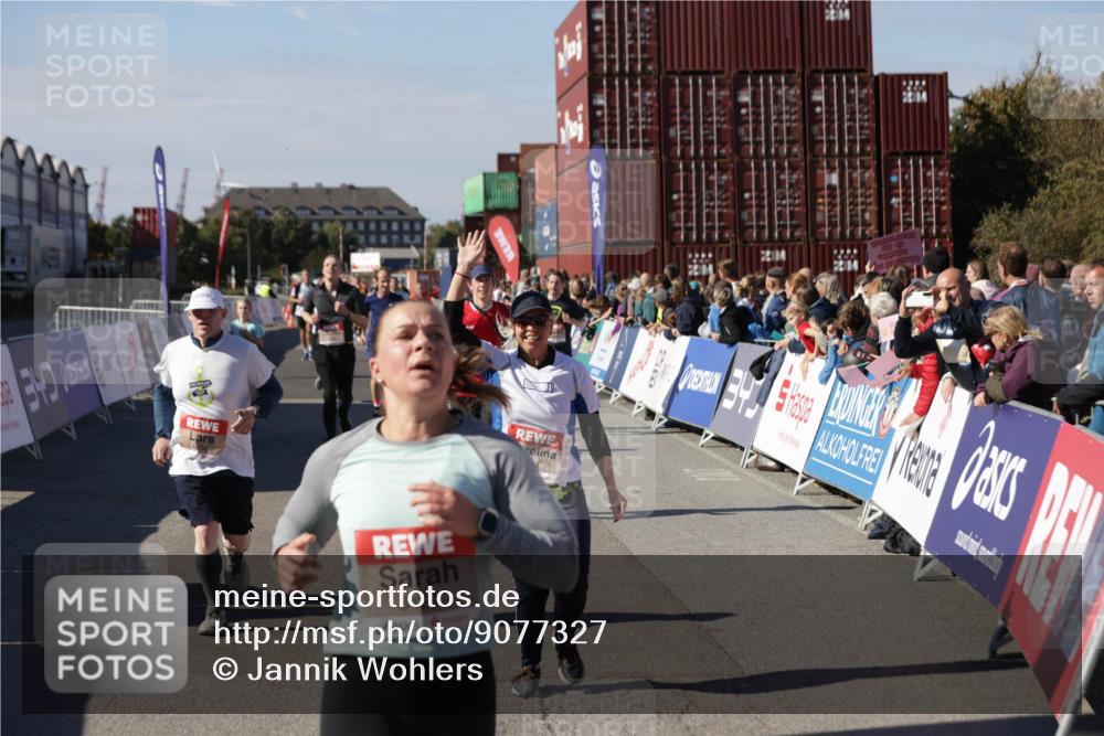 03.10.2025 - Köhlbrandbrückenlauf Jannik Wohlers http://msf.ph/oto/9077327 03.10.2025 13:17:16 Ziel 4242, 4361, 4404, 4988, 5073, 5090, 5429, 5479, 5544, 5638, 5642, 5667, 5890, 5943, 6389, 6431 meine-sportfotos.de