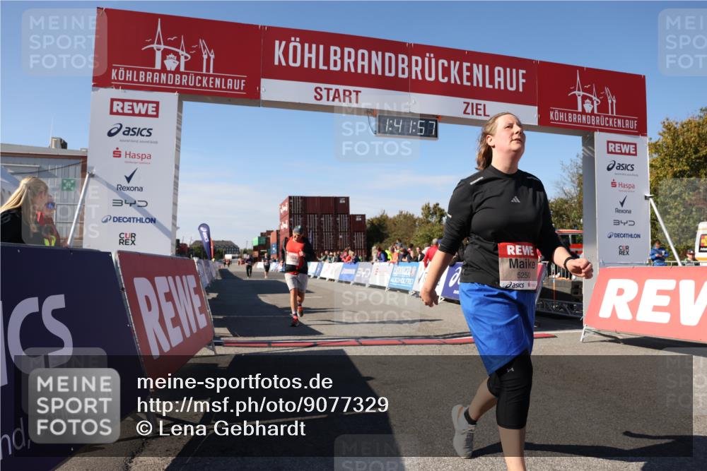 03.10.2025 - Köhlbrandbrückenlauf Lena Gebhardt http://msf.ph/oto/9077329 03.10.2025 13:41:57 Ziel 5043, 5193, 5232, 5250, 5257, 5315, 5620 meine-sportfotos.de