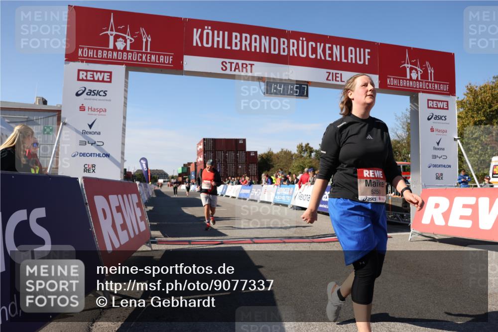 03.10.2025 - Köhlbrandbrückenlauf Lena Gebhardt http://msf.ph/oto/9077337 03.10.2025 13:41:57 Ziel 5043, 5193, 5232, 5250, 5257, 5315, 5620 meine-sportfotos.de