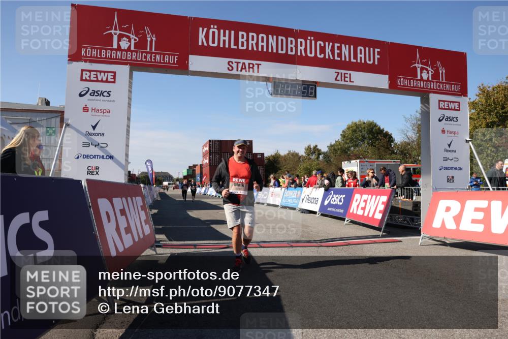 03.10.2025 - Köhlbrandbrückenlauf Lena Gebhardt http://msf.ph/oto/9077347 03.10.2025 13:41:59 Ziel 5043, 5232, 5250, 5253, 5257, 5315, 5620 meine-sportfotos.de