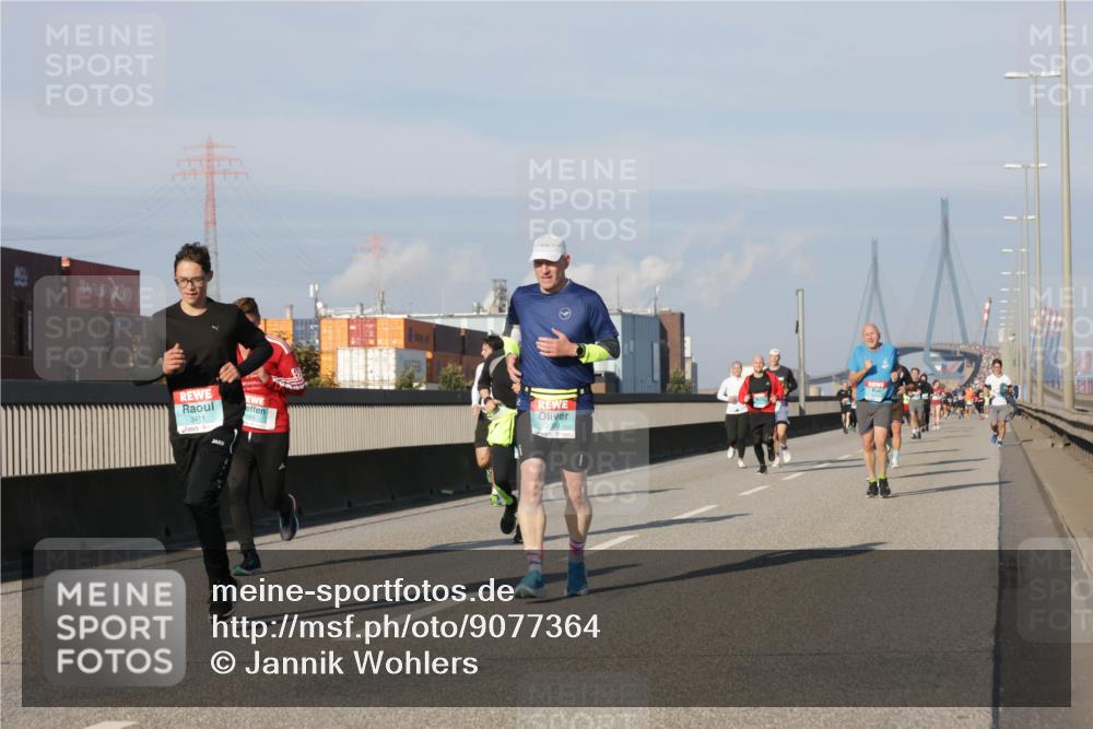 03.10.2025 - Köhlbrandbrückenlauf Jannik Wohlers http://msf.ph/oto/9077364 03.10.2025 09:52:18 Position 3 8022, 3411 meine-sportfotos.de