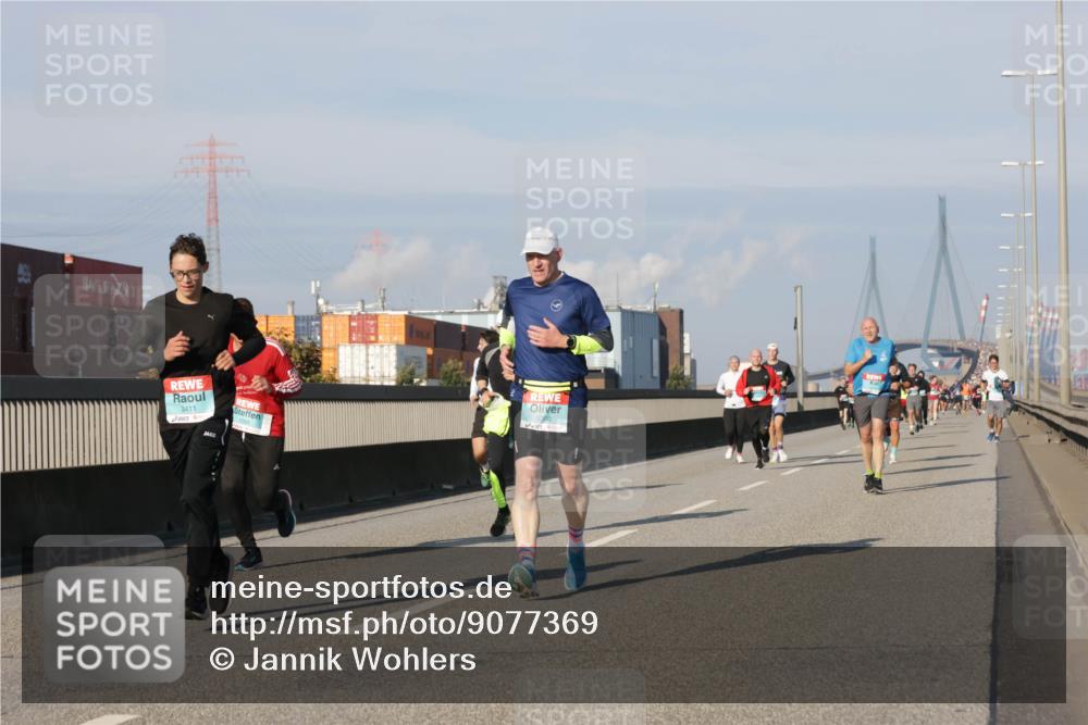 03.10.2025 - Köhlbrandbrückenlauf Jannik Wohlers http://msf.ph/oto/9077369 03.10.2025 09:52:18 Position 3 3411 meine-sportfotos.de