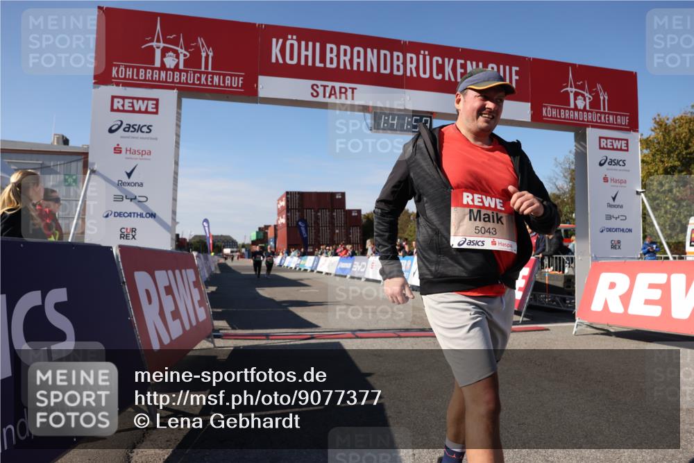 03.10.2025 - Köhlbrandbrückenlauf Lena Gebhardt http://msf.ph/oto/9077377 03.10.2025 13:42:00 Ziel 5043, 5250, 5253, 5315, 5620 meine-sportfotos.de