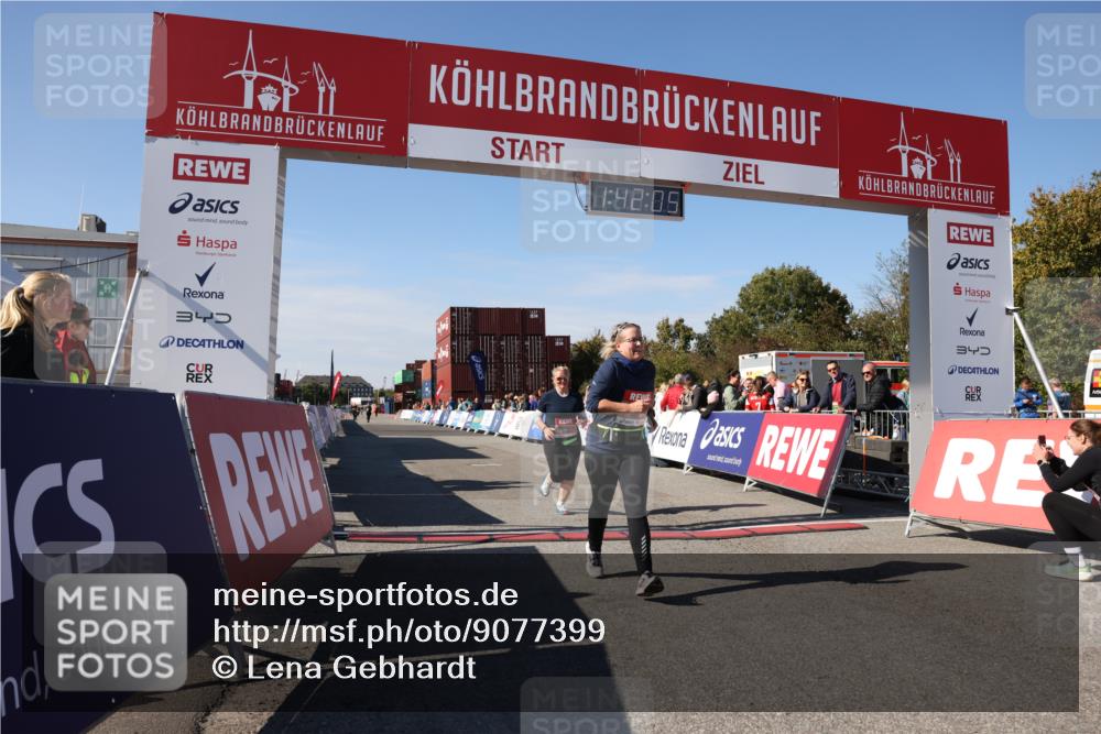 03.10.2025 - Köhlbrandbrückenlauf Lena Gebhardt http://msf.ph/oto/9077399 03.10.2025 13:42:05 Ziel 5043, 5253, 5315, 5620 meine-sportfotos.de