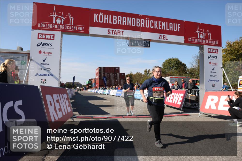03.10.2025 - Köhlbrandbrückenlauf Lena Gebhardt http://msf.ph/oto/9077422 03.10.2025 13:42:05 Ziel 5043, 5253, 5315, 5620 meine-sportfotos.de