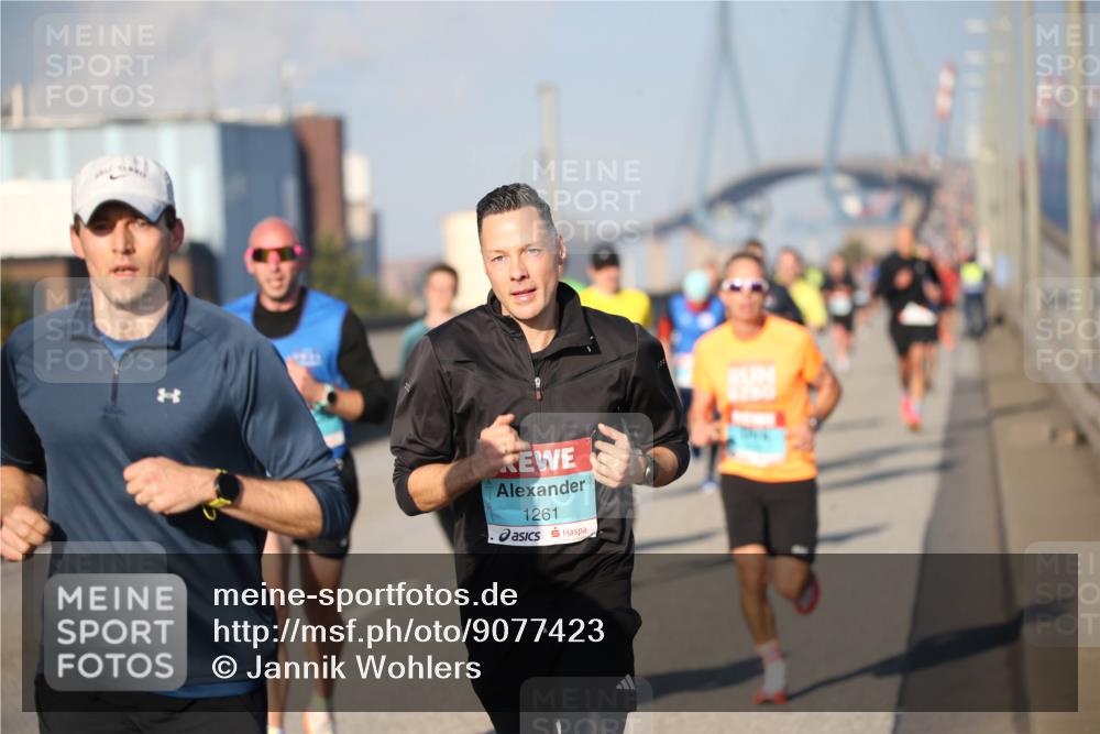 03.10.2025 - Köhlbrandbrückenlauf Jannik Wohlers http://msf.ph/oto/9077423 03.10.2025 09:44:08 Position 3 1261 meine-sportfotos.de