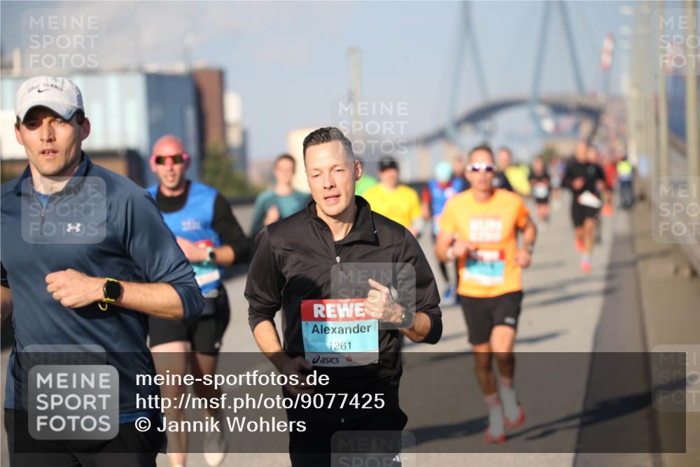 03.10.2025 - Köhlbrandbrückenlauf Jannik Wohlers http://msf.ph/oto/9077425 03.10.2025 09:44:08 Position 3 1261 meine-sportfotos.de