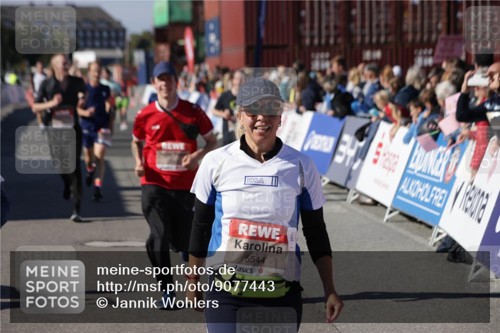 03.10.2025 - Köhlbrandbrückenlauf Jannik Wohlers http://msf.ph/oto/9077443 03.10.2025 13:17:17 Ziel 4361, 4404, 4988, 5031, 5073, 5090, 5429, 5479, 5544, 5638, 5642, 5667, 5890, 5943, 6389, 6431 meine-sportfotos.de
