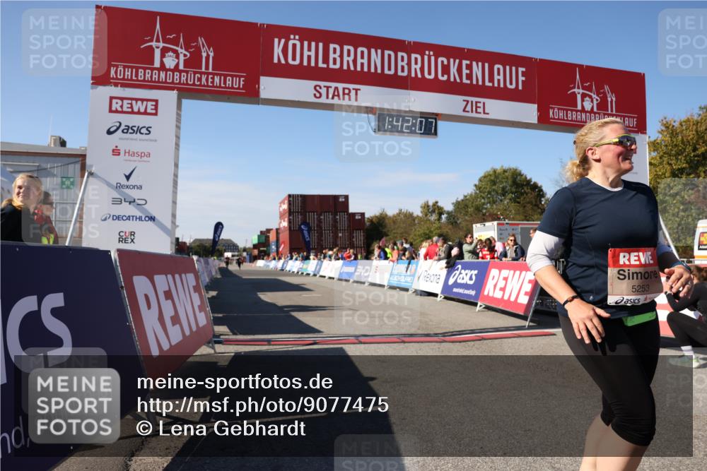 03.10.2025 - Köhlbrandbrückenlauf Lena Gebhardt http://msf.ph/oto/9077475 03.10.2025 13:42:07 Ziel 5043, 5253, 5620 meine-sportfotos.de