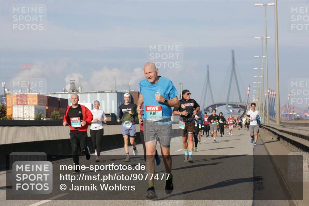 03.10.2025 - Köhlbrandbrückenlauf Jannik Wohlers http://msf.ph/oto/9077477 03.10.2025 09:52:23 Position 3 3250 meine-sportfotos.de