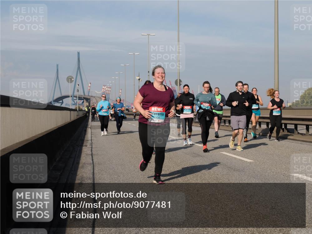 03.10.2025 - Köhlbrandbrückenlauf Fabian Wolf http://msf.ph/oto/9077481 03.10.2025 10:15:51 Position 3 2438 meine-sportfotos.de