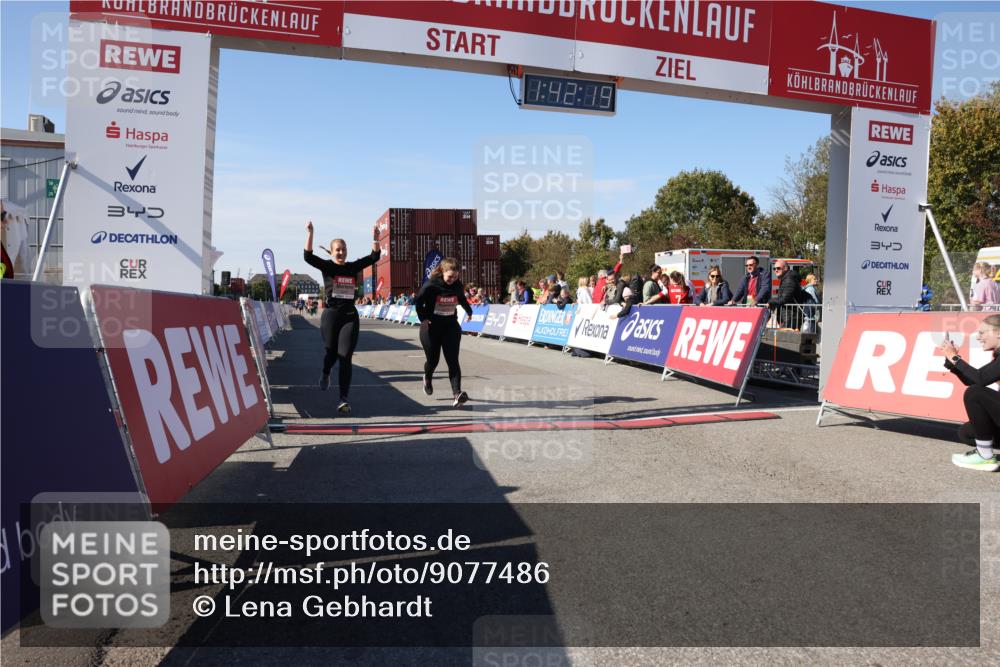 03.10.2025 - Köhlbrandbrückenlauf Lena Gebhardt http://msf.ph/oto/9077486 03.10.2025 13:42:20 Ziel 5271, 6247 meine-sportfotos.de