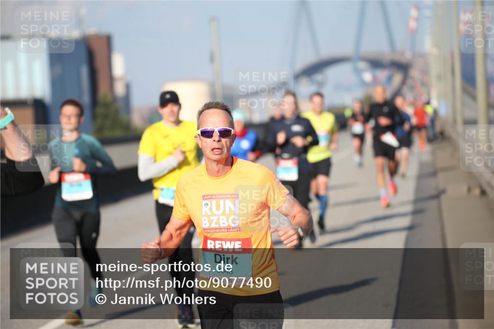 03.10.2025 - Köhlbrandbrückenlauf Jannik Wohlers http://msf.ph/oto/9077490 03.10.2025 09:44:10 Position 3 3043 meine-sportfotos.de
