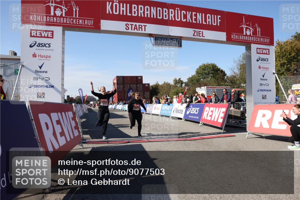 03.10.2025 - Köhlbrandbrückenlauf Lena Gebhardt http://msf.ph/oto/9077503 03.10.2025 13:42:20 Ziel 5271, 6247 meine-sportfotos.de