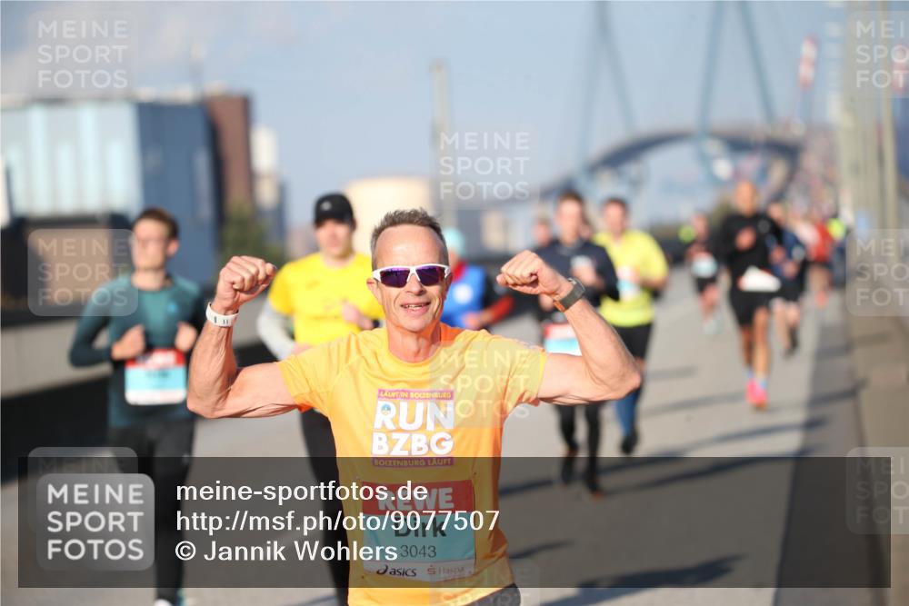 03.10.2025 - Köhlbrandbrückenlauf Jannik Wohlers http://msf.ph/oto/9077507 03.10.2025 09:44:10 Position 3 3043, 17607 meine-sportfotos.de