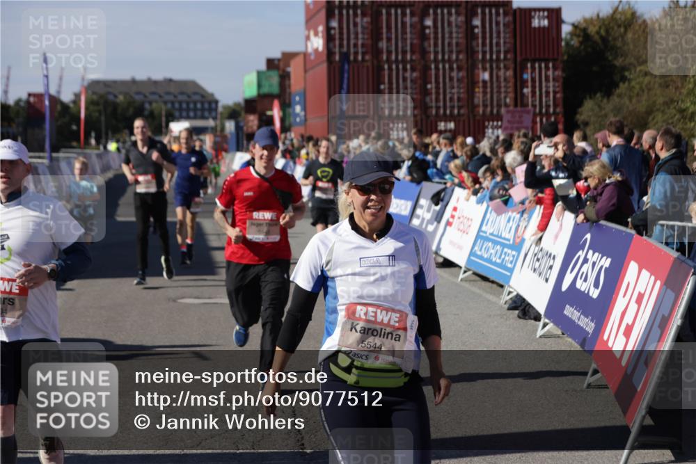 03.10.2025 - Köhlbrandbrückenlauf Jannik Wohlers http://msf.ph/oto/9077512 03.10.2025 13:17:17 Ziel 4361, 4404, 4988, 5031, 5073, 5090, 5429, 5479, 5544, 5638, 5642, 5667, 5890, 5943, 6389, 6431 meine-sportfotos.de