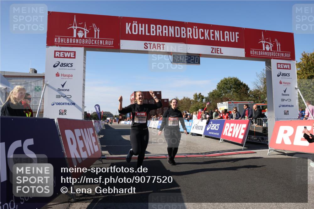 03.10.2025 - Köhlbrandbrückenlauf Lena Gebhardt http://msf.ph/oto/9077520 03.10.2025 13:42:21 Ziel 5271, 6247 meine-sportfotos.de