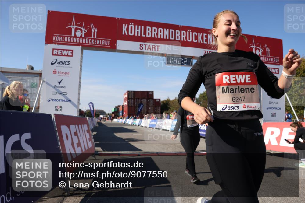 03.10.2025 - Köhlbrandbrückenlauf Lena Gebhardt http://msf.ph/oto/9077550 03.10.2025 13:42:22 Ziel 5271, 6247 meine-sportfotos.de